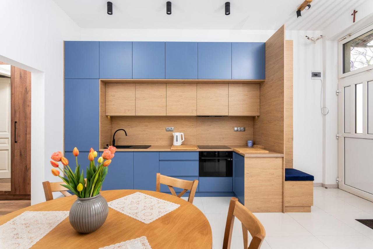 Premium Splendid Old Town Suites - By Upstairs Krasków Εξωτερικό φωτογραφία