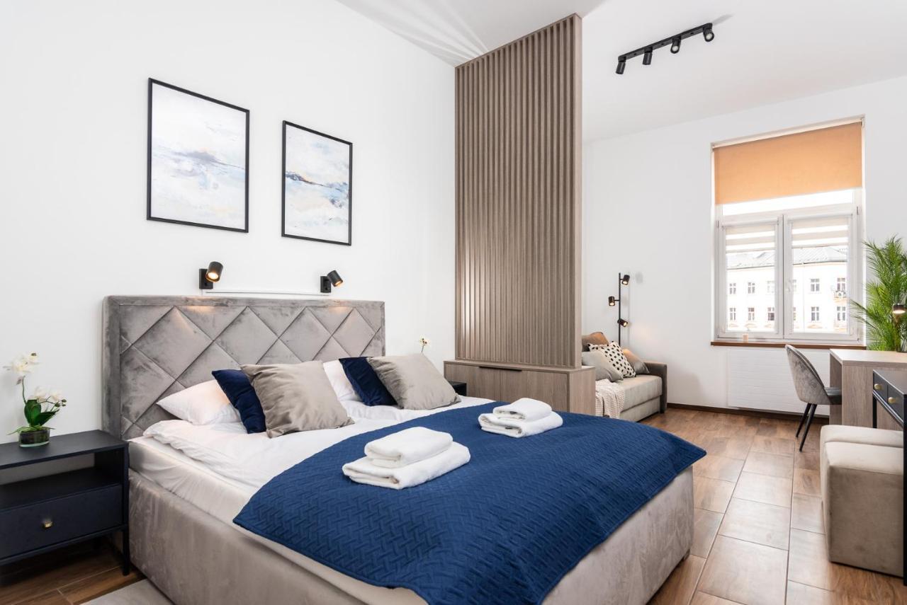 Premium Splendid Old Town Suites - By Upstairs Krasków Εξωτερικό φωτογραφία