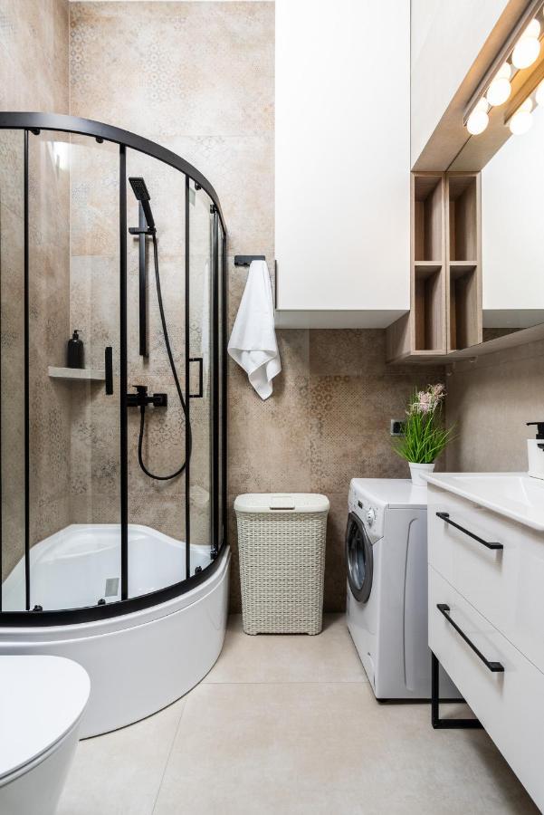 Premium Splendid Old Town Suites - By Upstairs Krasków Εξωτερικό φωτογραφία