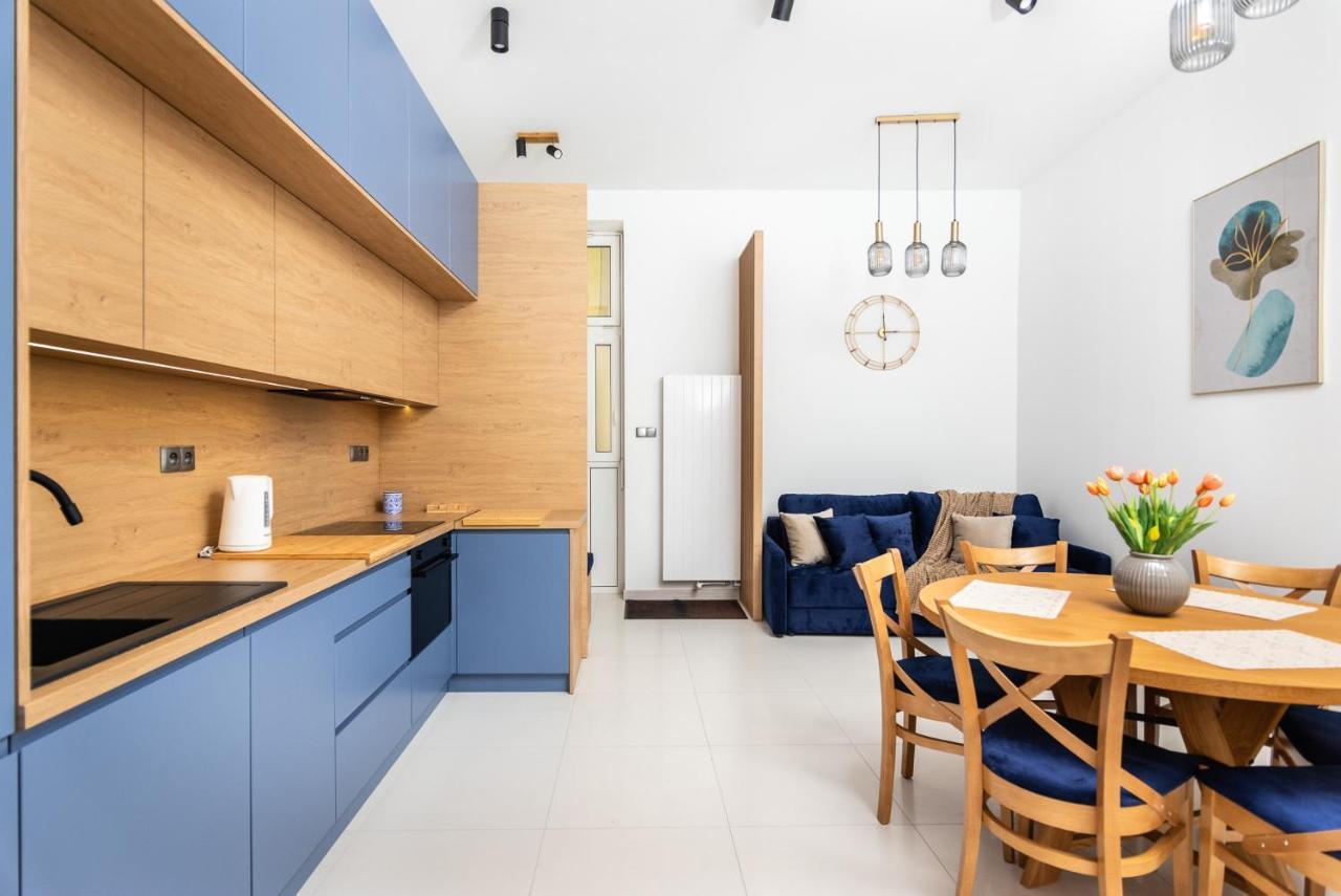 Premium Splendid Old Town Suites - By Upstairs Krasków Εξωτερικό φωτογραφία