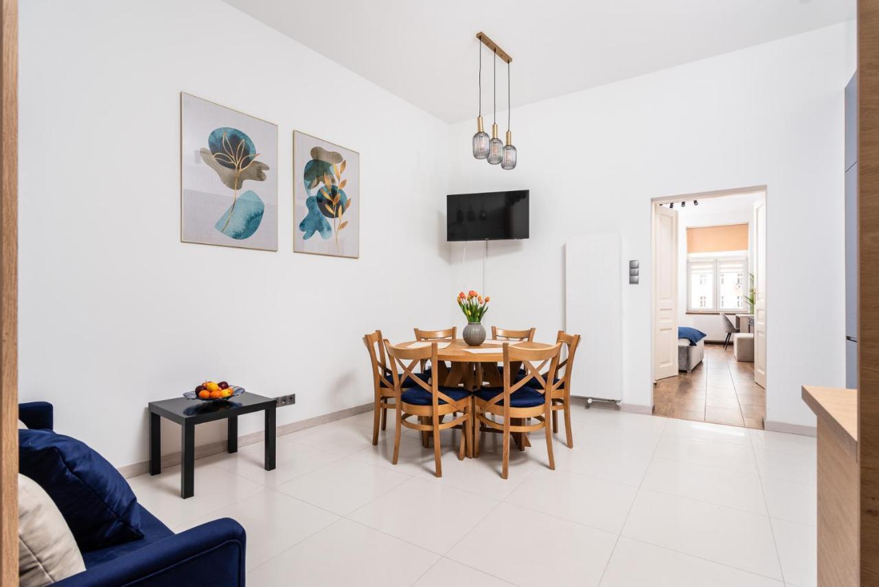 Premium Splendid Old Town Suites - By Upstairs Krasków Εξωτερικό φωτογραφία